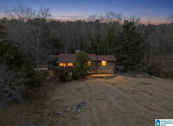 $255,000 | 504 4th Avenue West, Oneonta, AL 35121