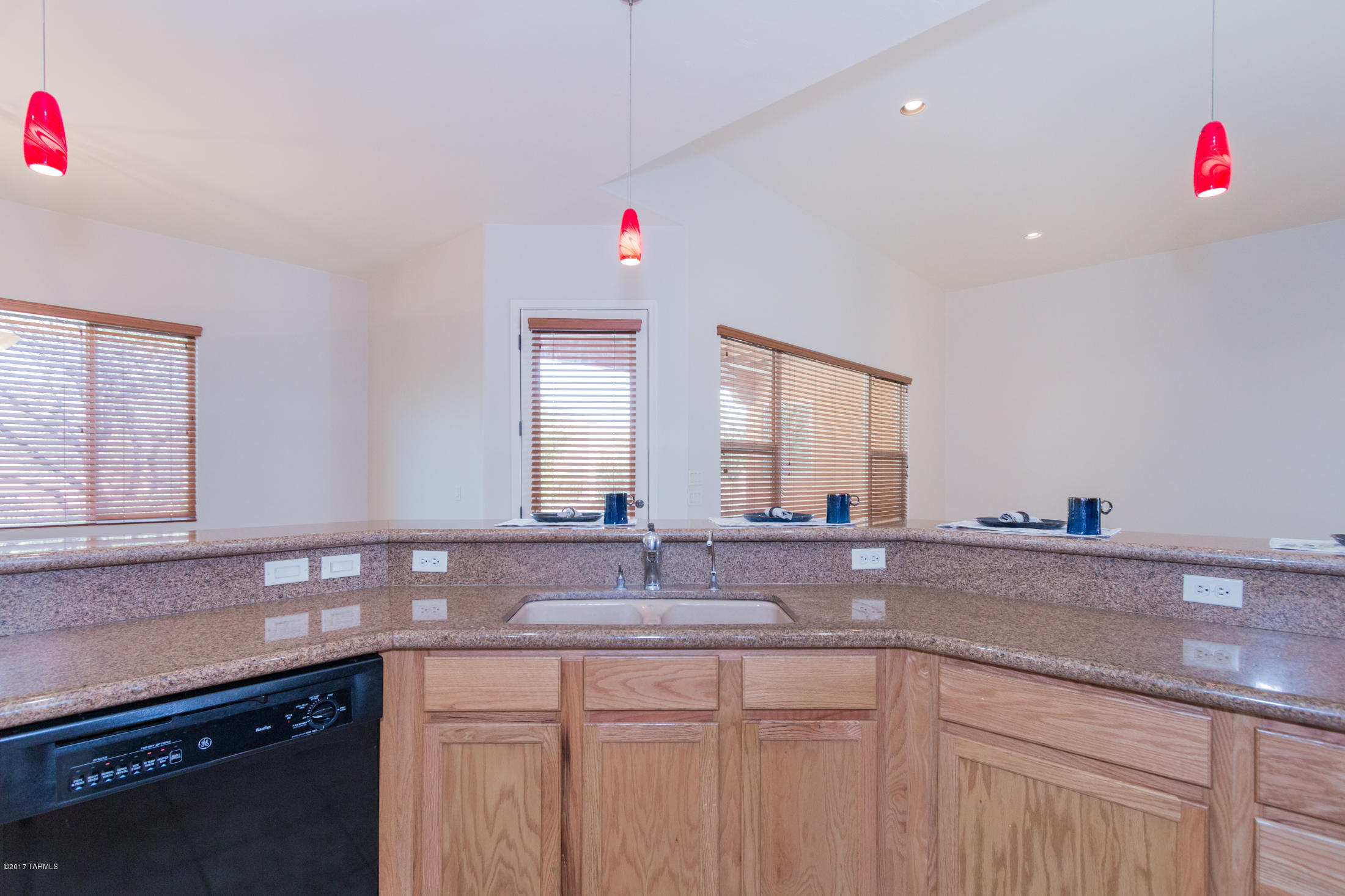 10639 East Ralph Alvarez Place Tucson, AZ 85747 - Photo 13 of 47