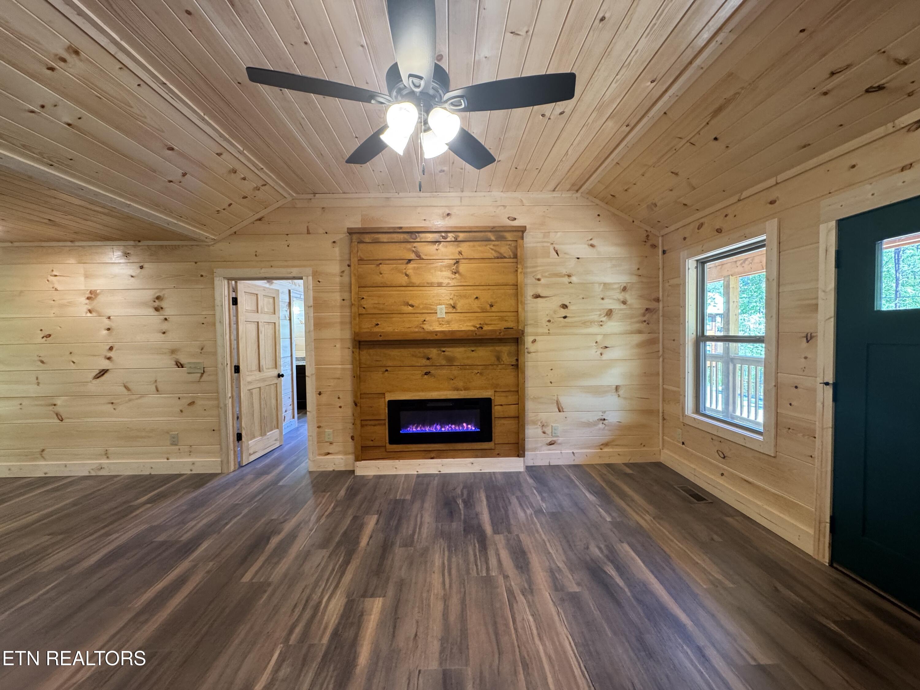 4002 Wears Cove Road Sevierville, TN 37862 - Photo 8 of 26 IMG_4414