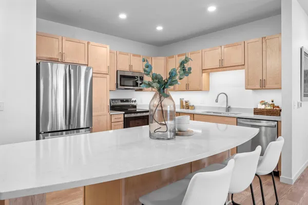 $441,237 | 2350 Harbor Place, Unit 309, Mound, MN 55364