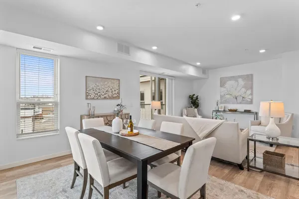 $441,237 | 2350 Harbor Place, Unit 309, Mound, MN 55364