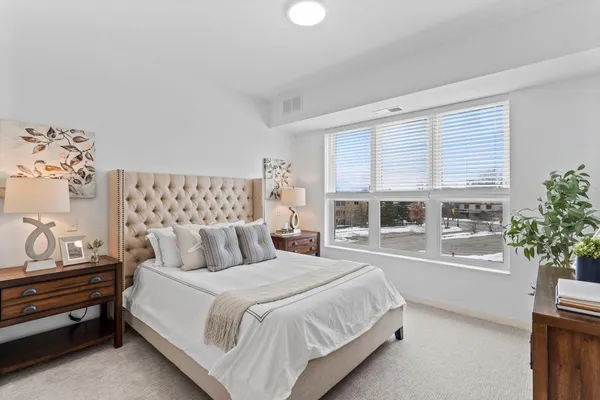 $441,237 | 2350 Harbor Place, Unit 309, Mound, MN 55364