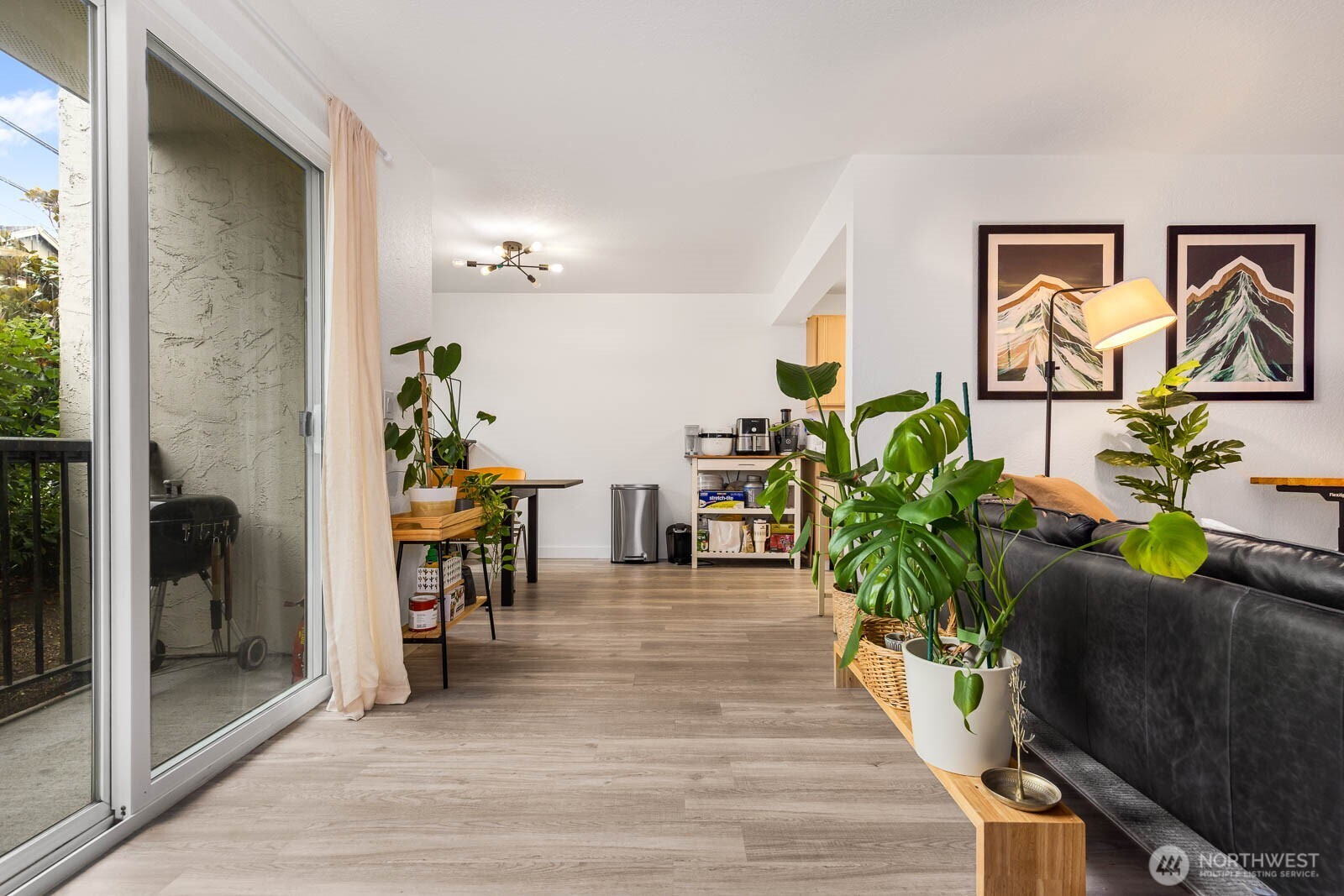 8747 Phinney Avenue North, Unit 7 Seattle, WA 98103 - Photo 5 of 15
