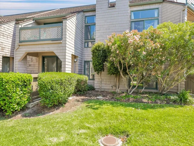 a view of outdoor space