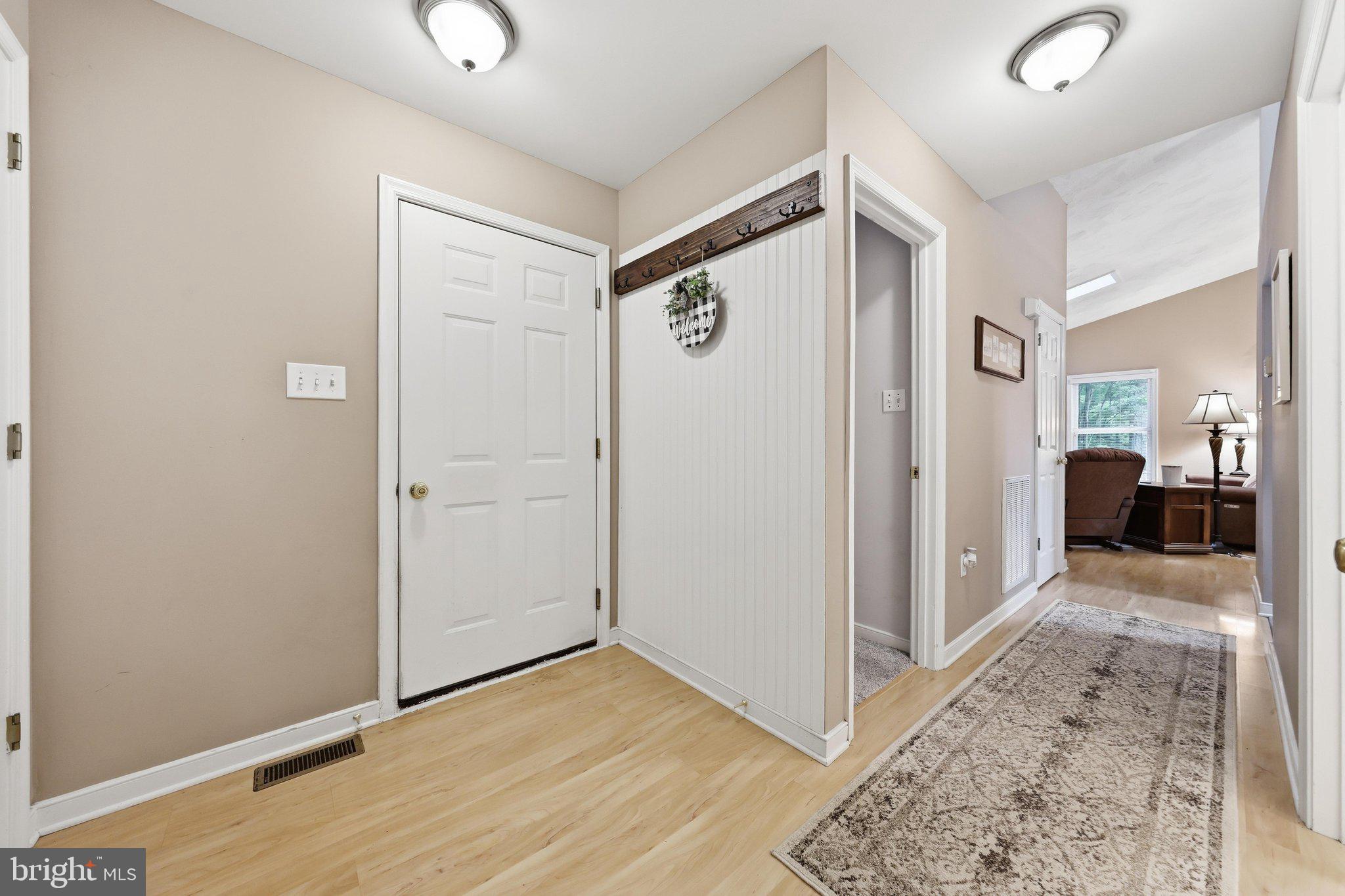 18664 Rivergate Road Keedysville, MD 21756 - Photo 27 of 49 Entry from Garage