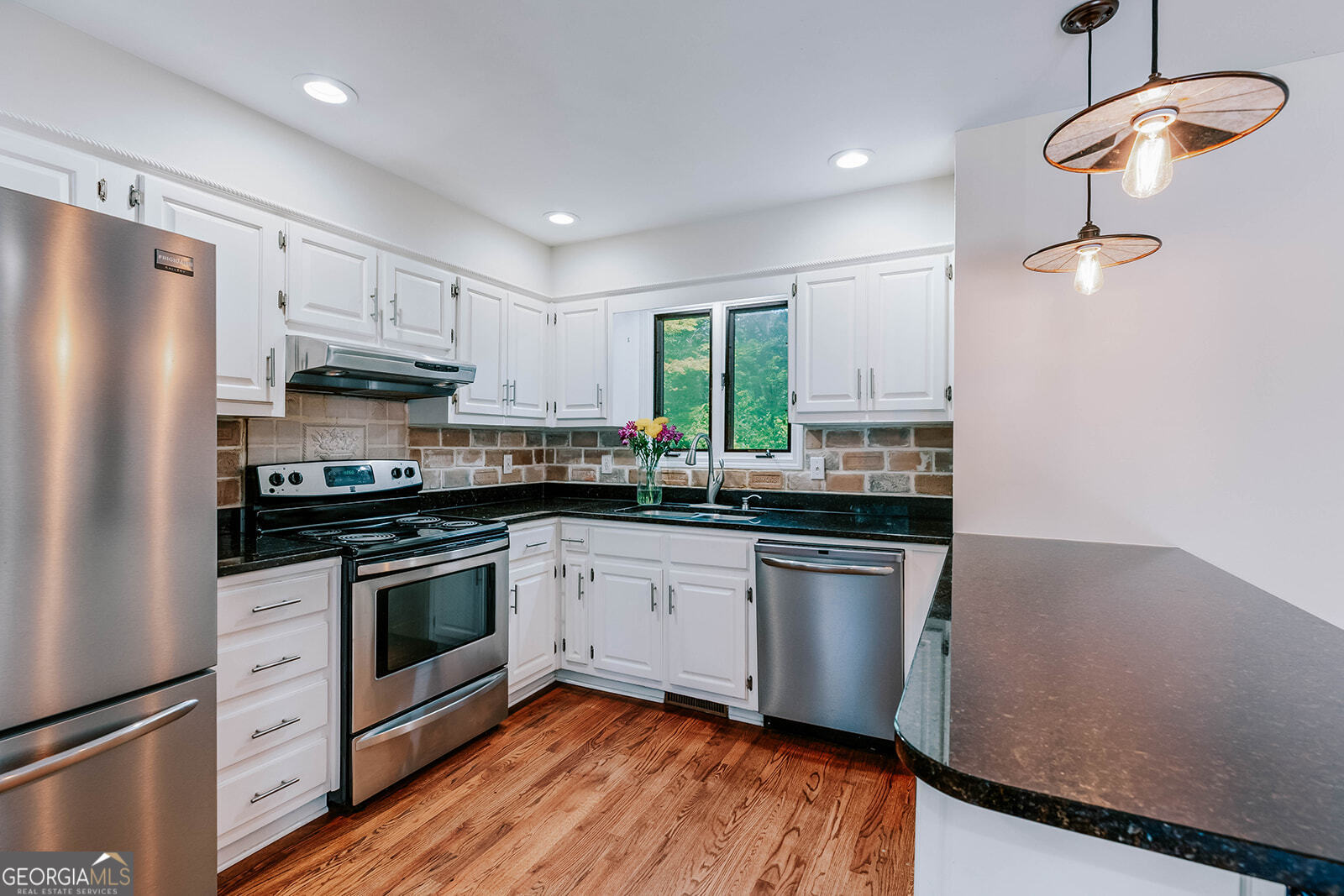 4470 B B Clark Road Gainesville, GA 30506 - Photo 3 of 50