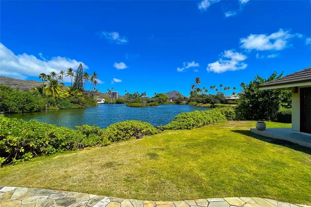 $4,999,000 | 5949 Kalanianaʻole Highway, Unit A, Honolulu, HI 96821