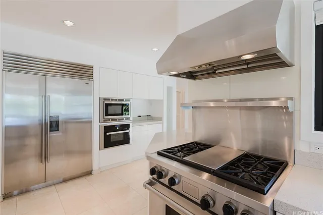 $4,999,000 | 5949 Kalanianaʻole Highway, Unit A, Honolulu, HI 96821