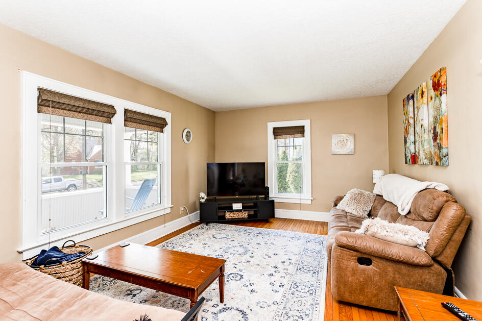 114 South Wisner Street Jackson, MI 49203 - Photo 2 of 27 0N0A9545-HDR-Edit