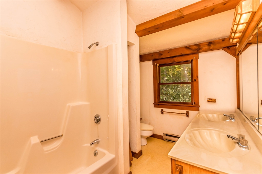 110 Red Brook Road Falmouth, MA 02536 - Photo 20 of 25 Gallery Image 20