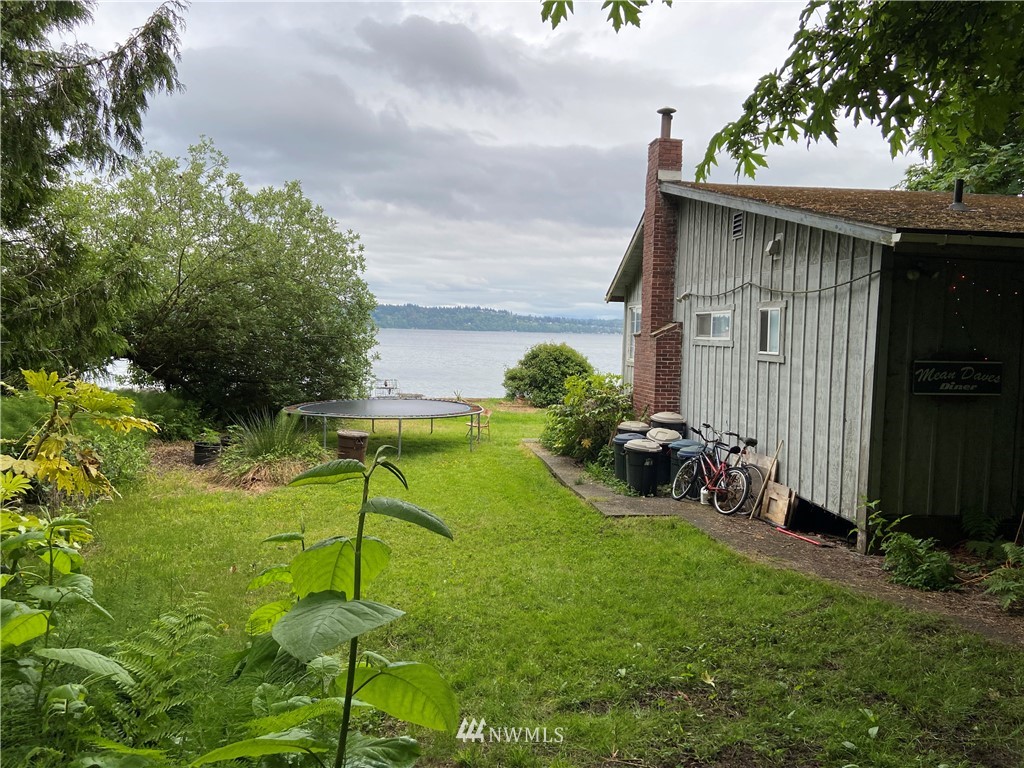 4252 Southwest Luana Beach Road Vashon, WA 98070 - Photo 1 of 9