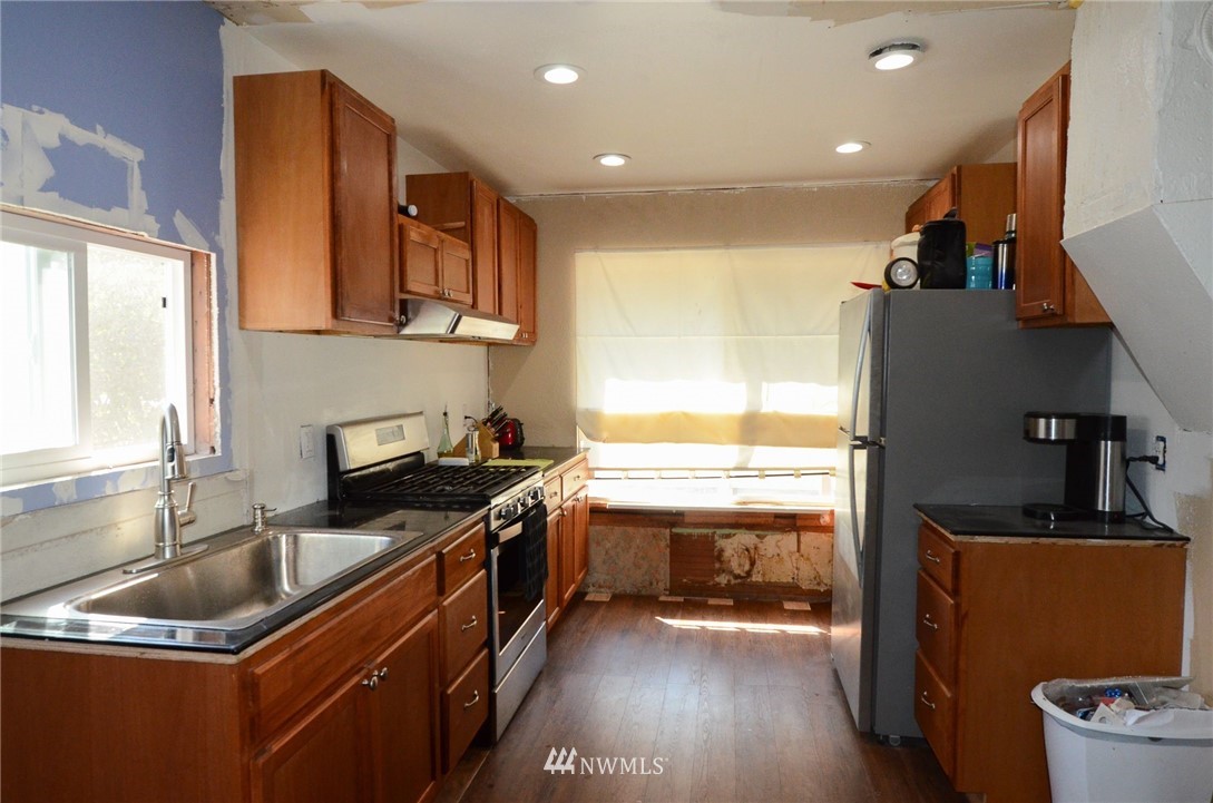 24329 Wicker Road Sedro-Woolley, WA 98284 - Photo 11 of 16 Gallery Image 11