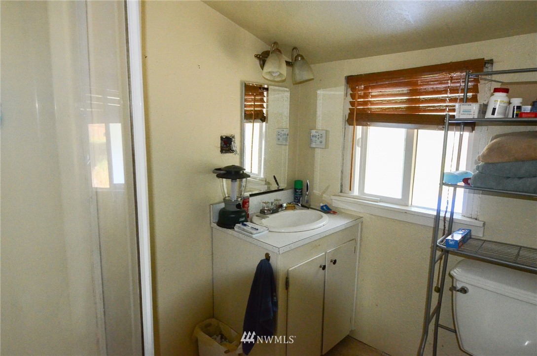 24329 Wicker Road Sedro-Woolley, WA 98284 - Photo 13 of 16 Gallery Image 13