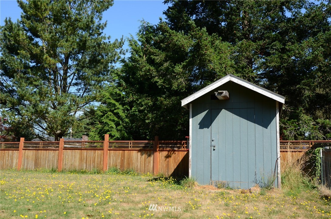 24329 Wicker Road Sedro-Woolley, WA 98284 - Photo 4 of 16 Gallery Image 4