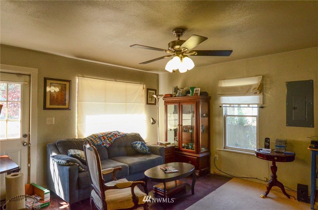 24329 Wicker Road Sedro-Woolley, WA 98284 - Photo 8 of 16 Gallery Image 8