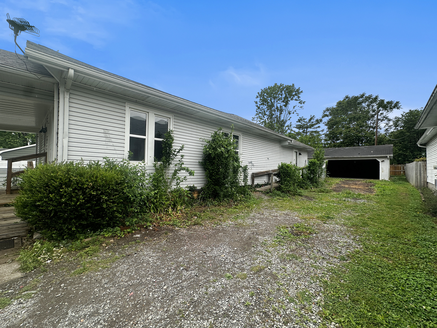 1519 West Madison Street Herrin, IL 62948 - Photo 3 of 15