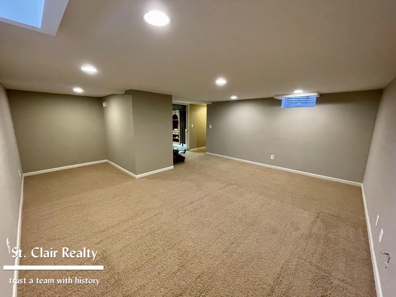 1940 North River Road St. Clair, MI 48079 - Photo 20 of 24 50104885-20.JPG