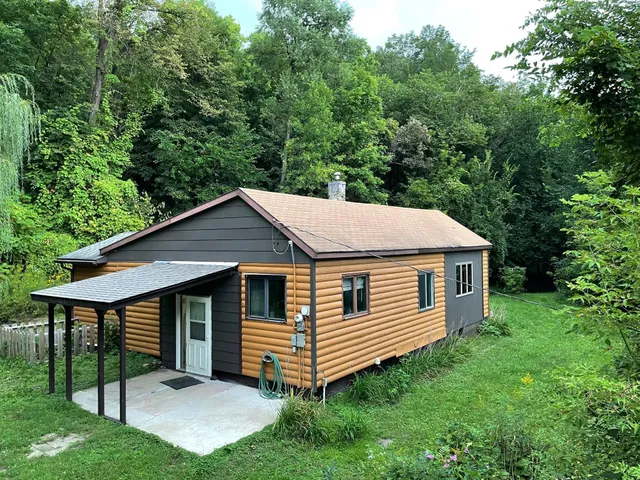 $439,000 | 1200 Main Street West, Carver, MN 55315