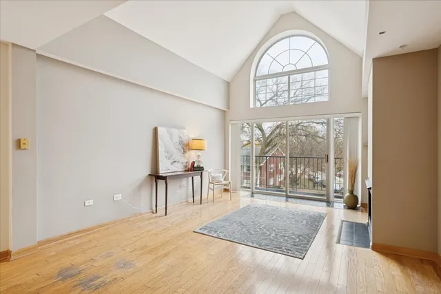 $350,000 | 1800 Dewes Street, Unit 305, Glenview, IL 60025
