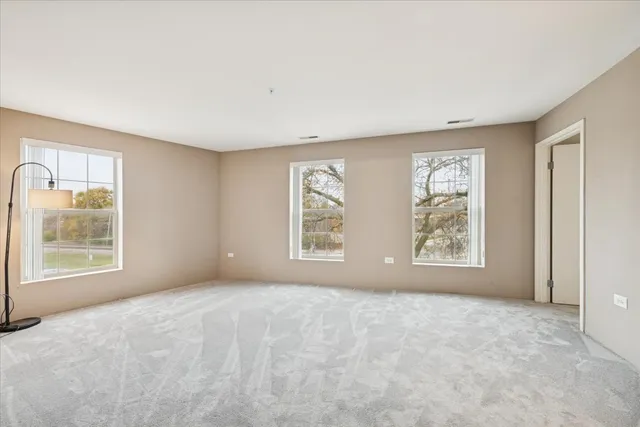 $350,000 | 1800 Dewes Street, Unit 305, Glenview, IL 60025