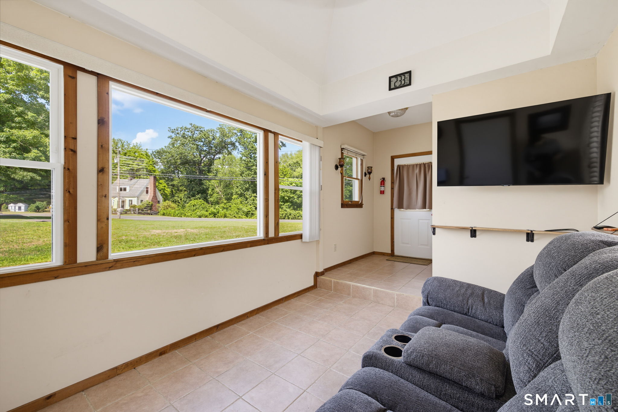 1485 Suffield Street Suffield, CT 06078 - Photo 5 of 36 Great place to relax