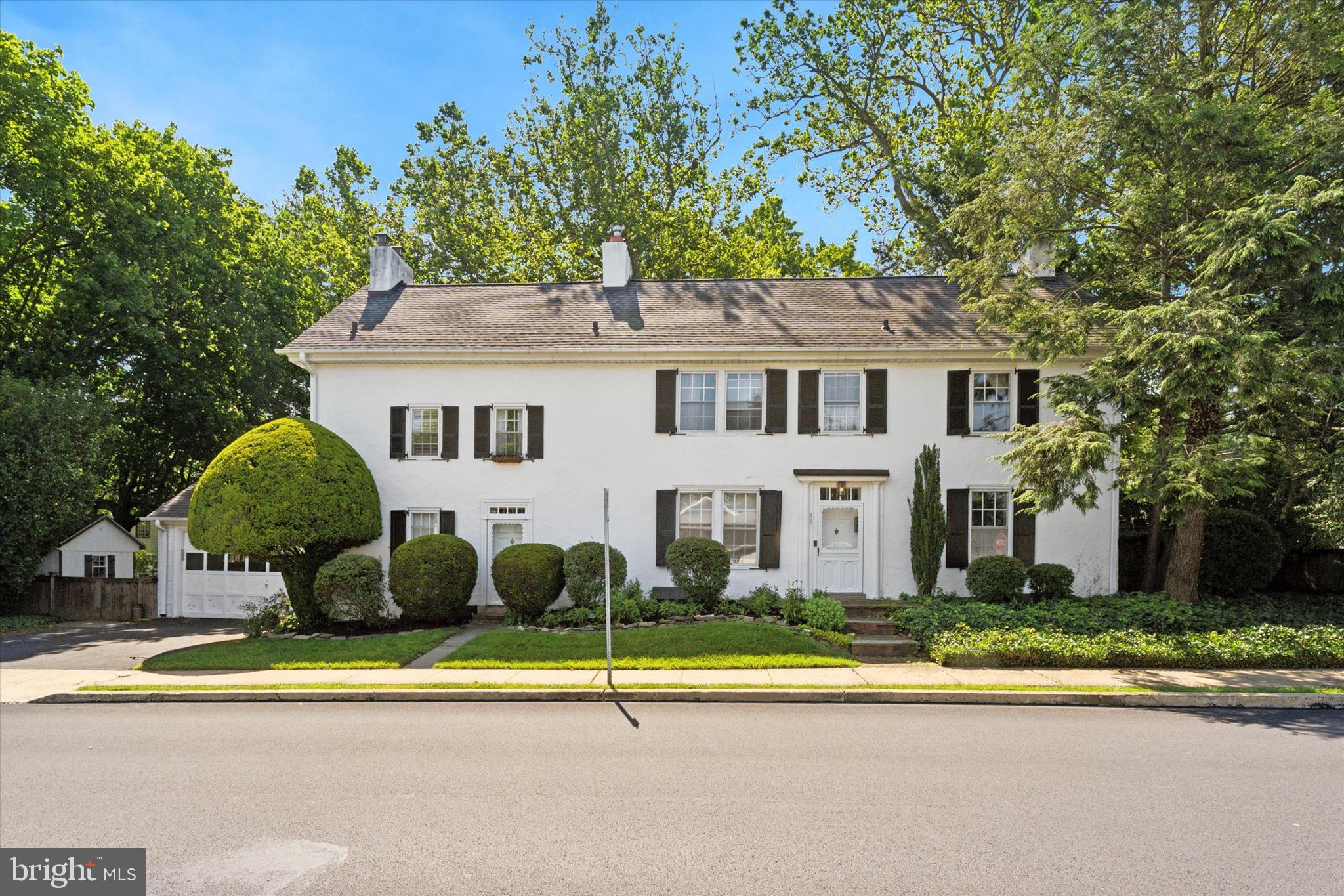 301 East Moreland Road Willow Grove, PA 19090 - Photo 1 of 21 front view of a house with a small yard