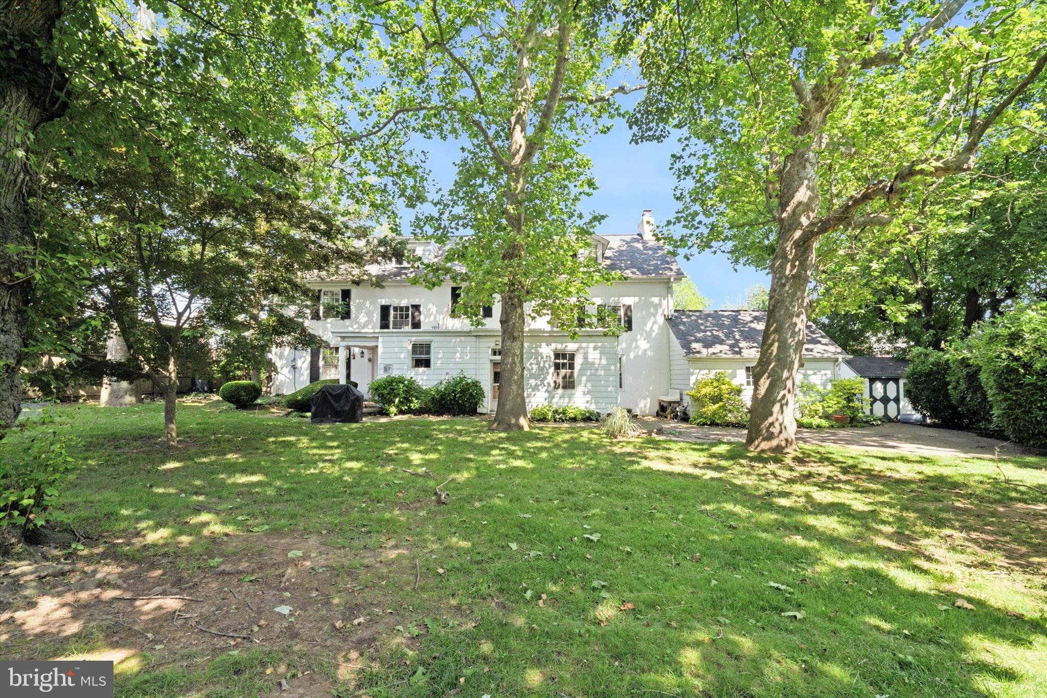 301 East Moreland Road Willow Grove, PA 19090 - Photo 21 of 21 a house view with a garden space