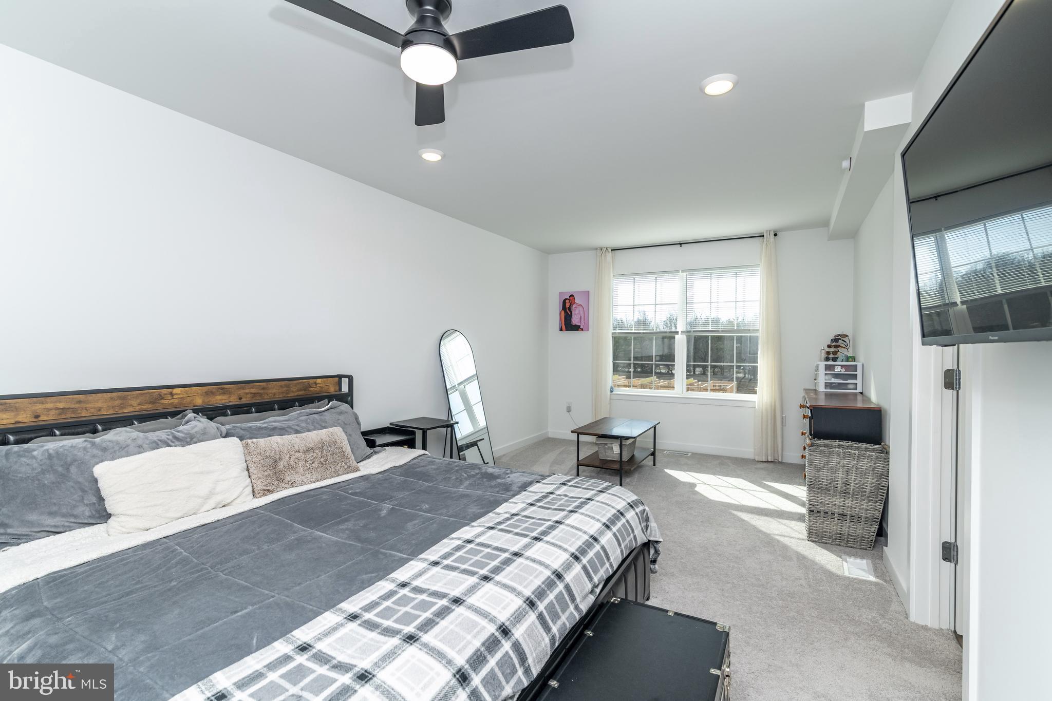 41 Barnes Way Sicklerville, NJ 08081 - Photo 27 of 46 a bedroom with a bed and window