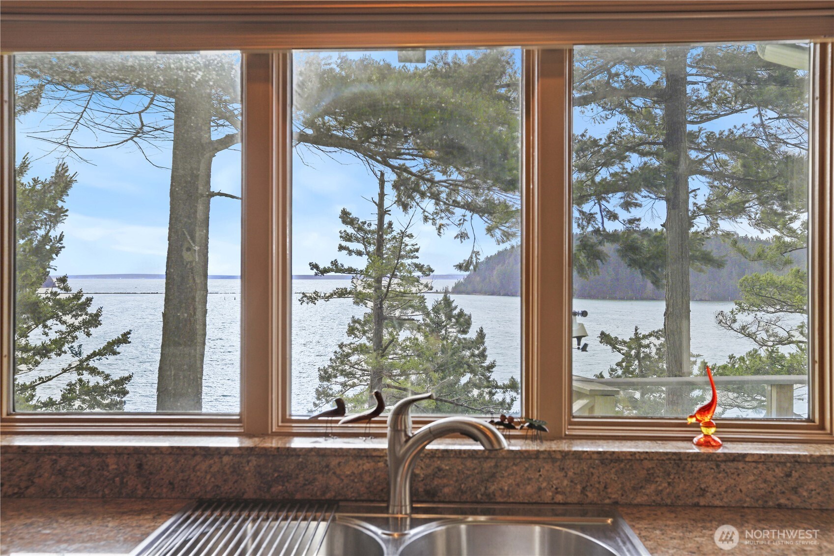 736 Tillamuk Drive La Conner, WA 98257 - Photo 12 of 34 a view of a window