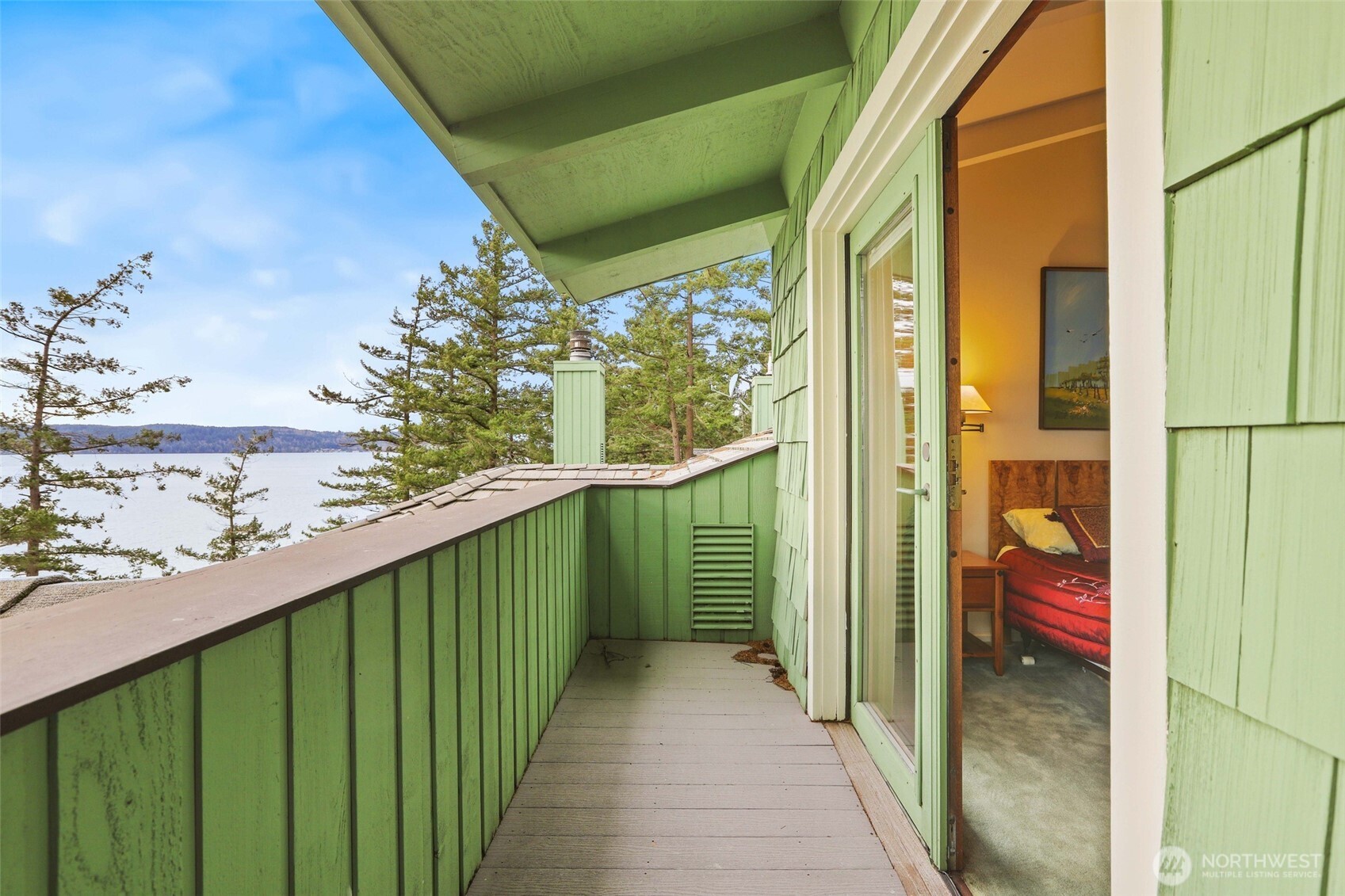 736 Tillamuk Drive La Conner, WA 98257 - Photo 31 of 34 a view of balcony