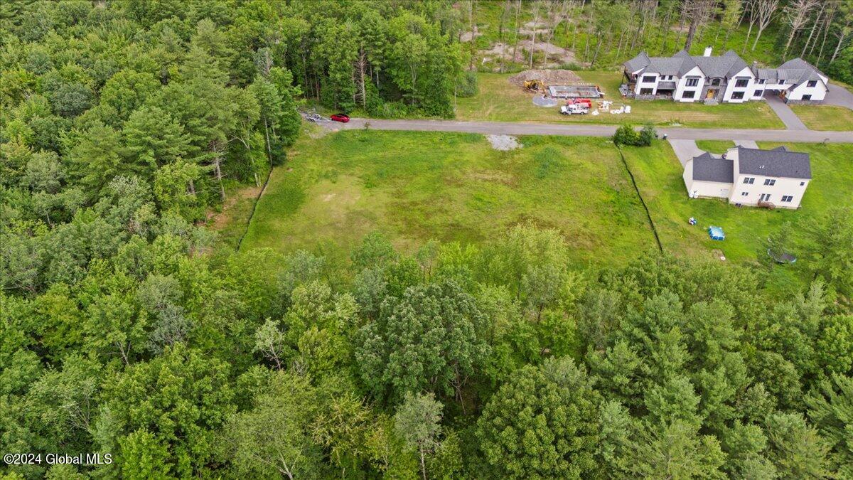 24 Locust Road Malta, NY 12020 - Photo 9 of 20 06-DJI_20240712102800_0075_D
