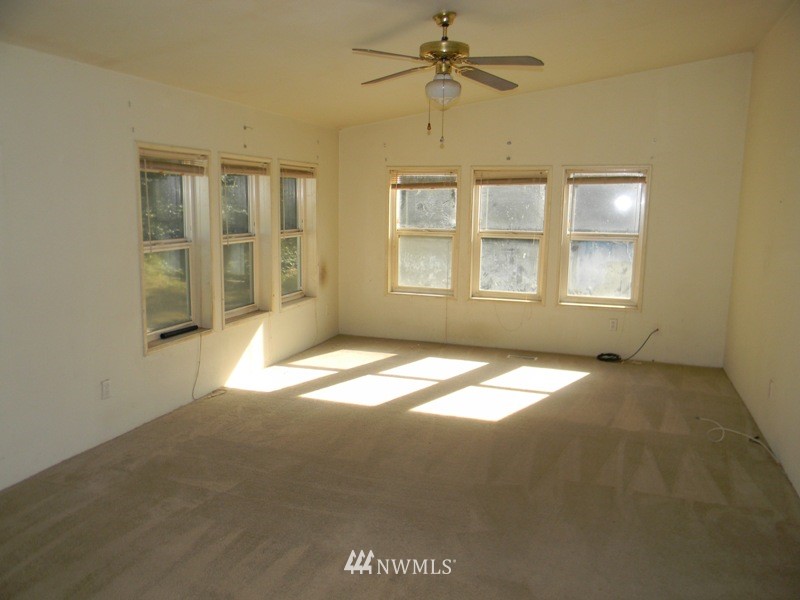 24003 Martin Road Sedro-Woolley, WA 98284 - Photo 5 of 15 Gallery Image 5