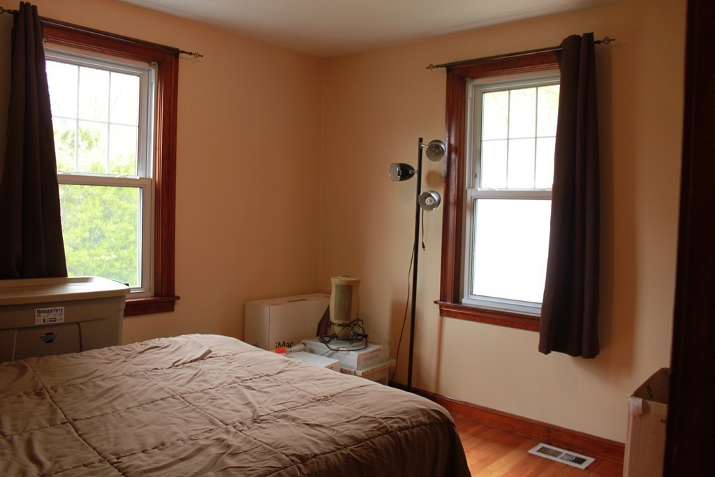 40 Angelo Street Worcester, MA 01604 - Photo 8 of 20 Gallery Image 8