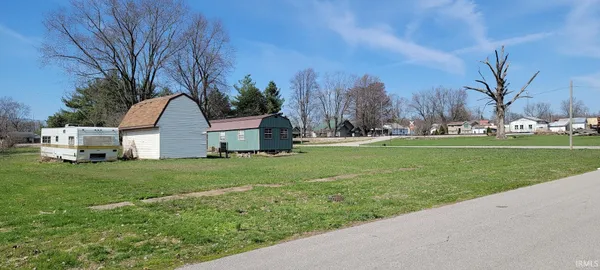 $30,000 | 335 South Wine Street, Lyons, IN 47443