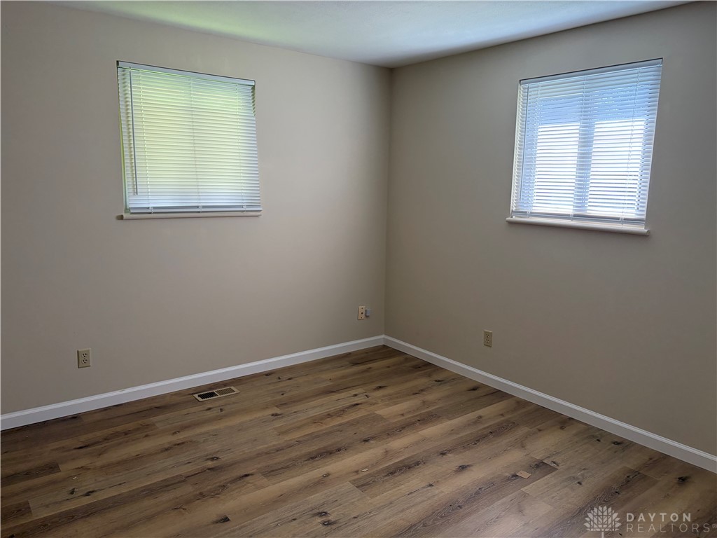 6537 Highbury Road Dayton, OH 45424 - Photo 11 of 17