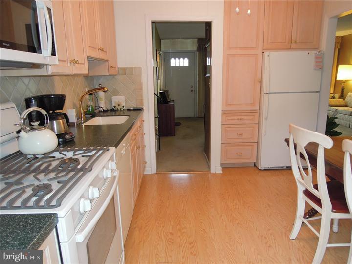 2456 Klockner Road Hamilton, NJ 08690 - Photo 6 of 18 Kitchen