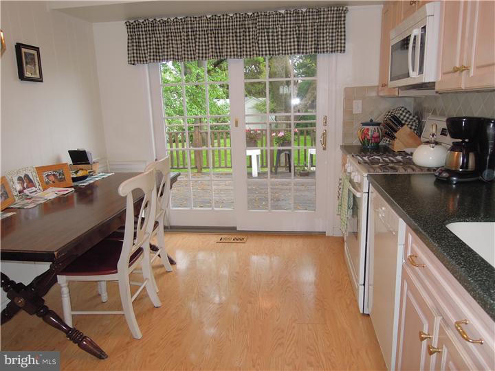 2456 Klockner Road Hamilton, NJ 08690 - Photo 8 of 18 Kitchen