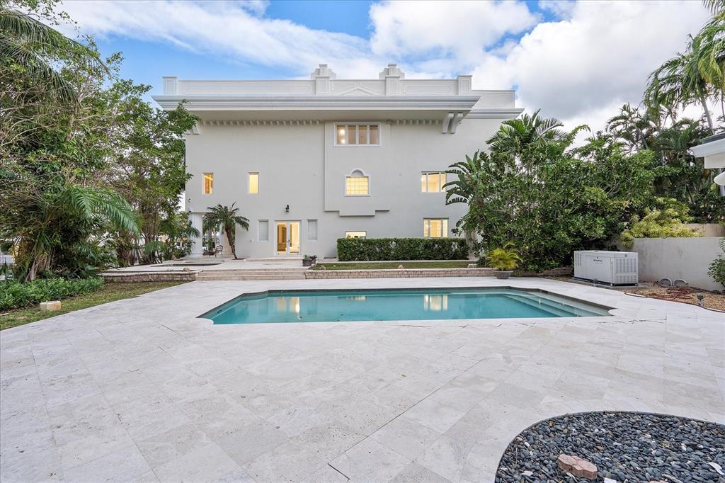 414 Riviera Isle Drive Fort Lauderdale, FL 33301 - Photo 45 of 70 a view of outdoor space yard and swimming pool