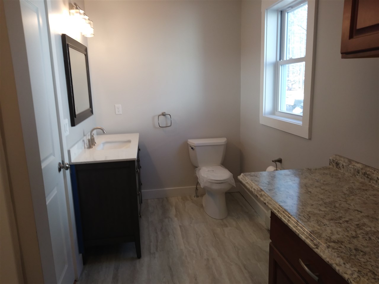 806 Chases Grove Road Derry, NH 03038 - Photo 11 of 20