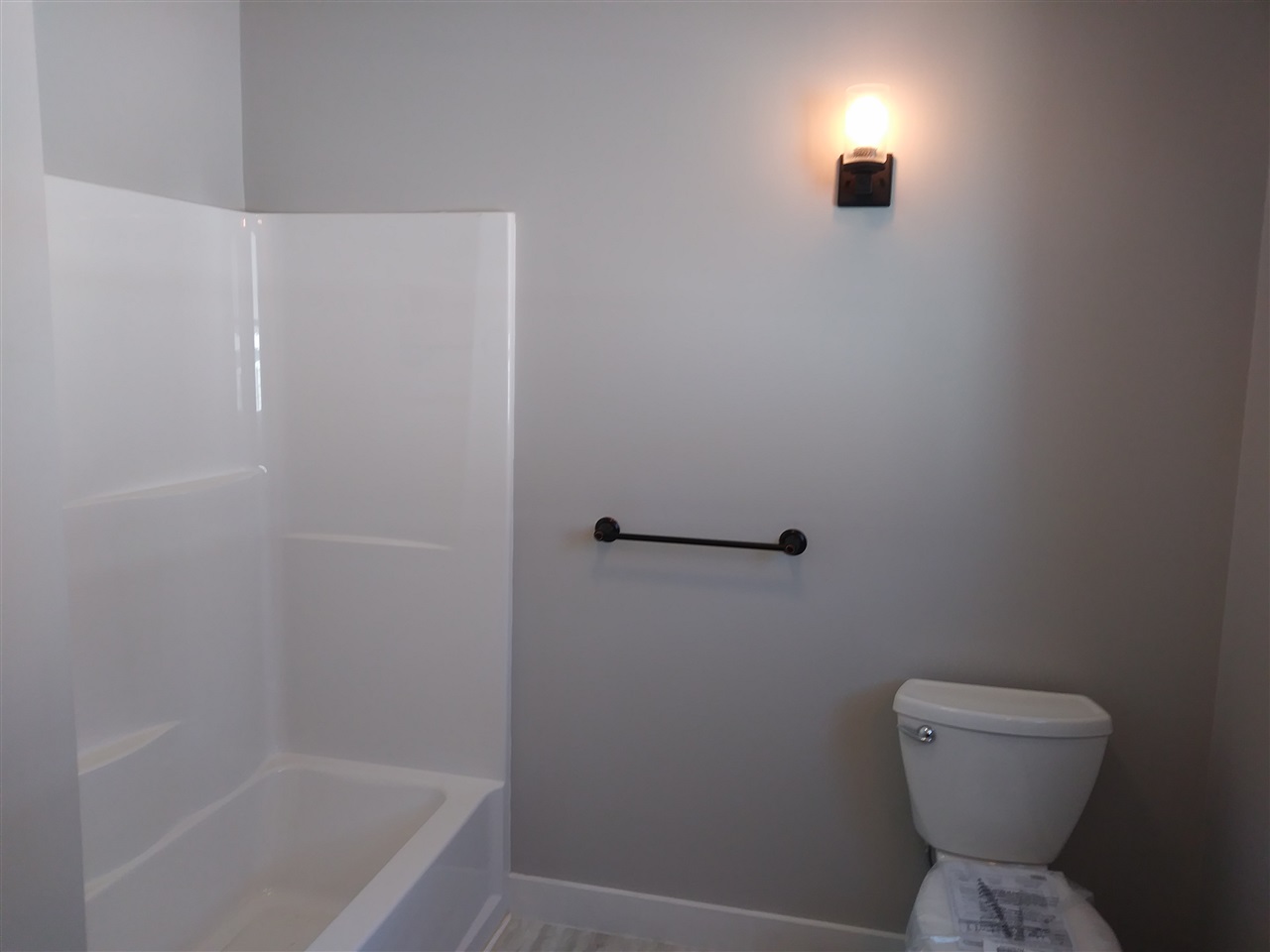 806 Chases Grove Road Derry, NH 03038 - Photo 19 of 20
