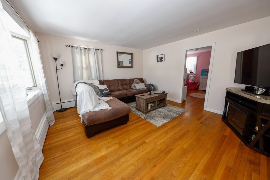47 Restful Valley Road Tiverton, RI 02878 - Photo 19 of 27 Gallery Image 19