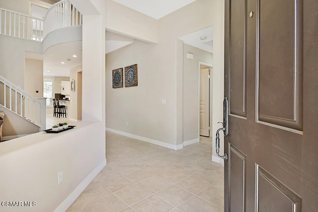 151 Brooks Road Simi Valley, CA 93065 - Photo 7 of 56 bEntry2