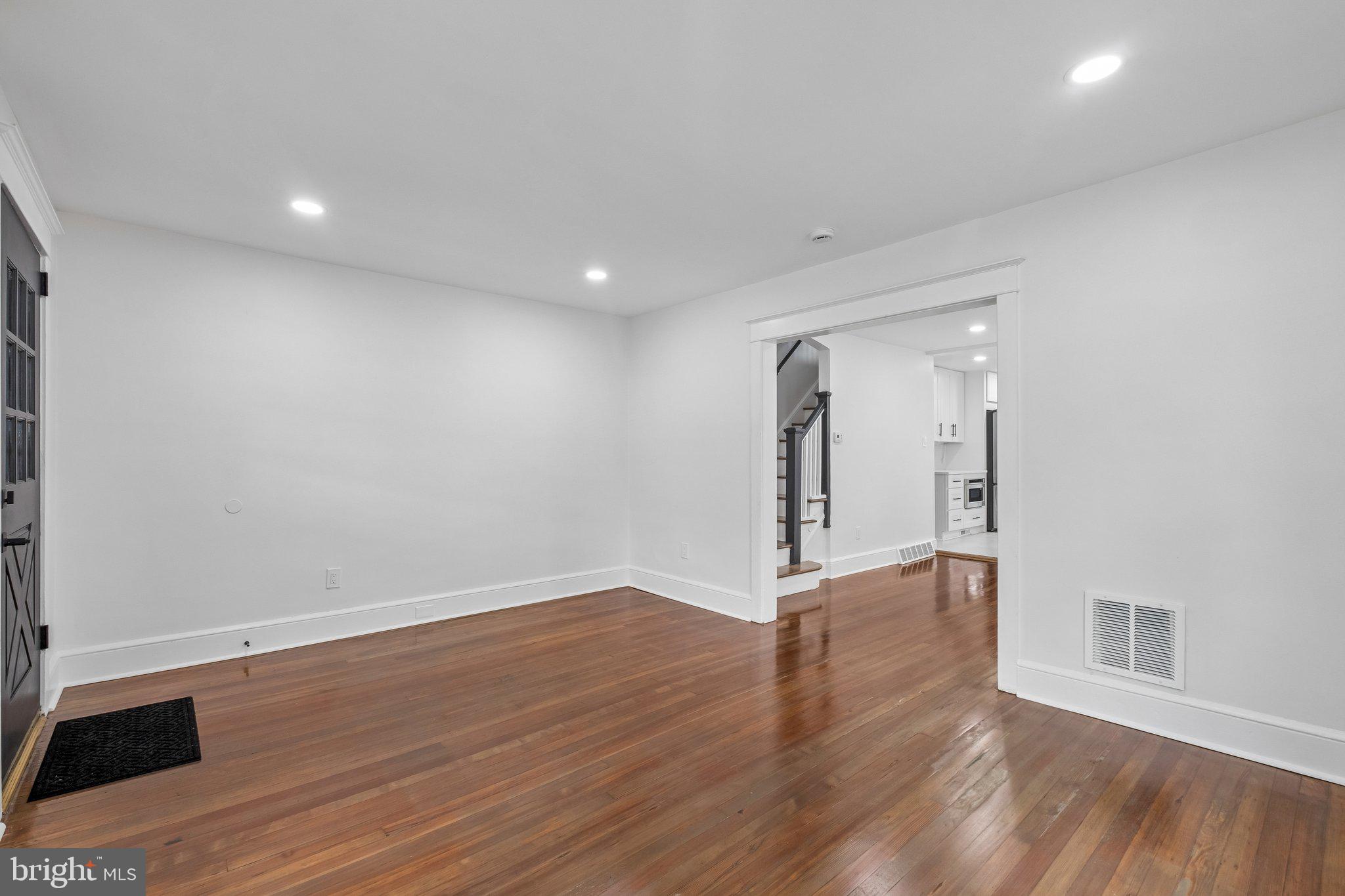 114 Conestoga Road Wayne, PA 19087 - Photo 29 of 71 Living Room