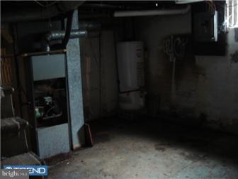 1258 South Octagon Road Camden, NJ 08104 - Photo 3 of 12
