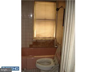 1258 South Octagon Road Camden, NJ 08104 - Photo 7 of 12