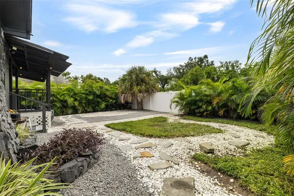 $3,200 | 1411 East Henry Avenue, Tampa, FL 33604