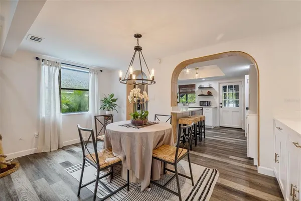 $3,200 | 1411 East Henry Avenue, Tampa, FL 33604