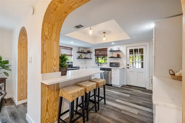 $3,200 | 1411 East Henry Avenue, Tampa, FL 33604