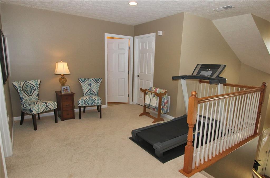 207 Maple Ridge Drive Canonsburg, PA 15317 - Photo 21 of 24 Large loft to be used in many different ways