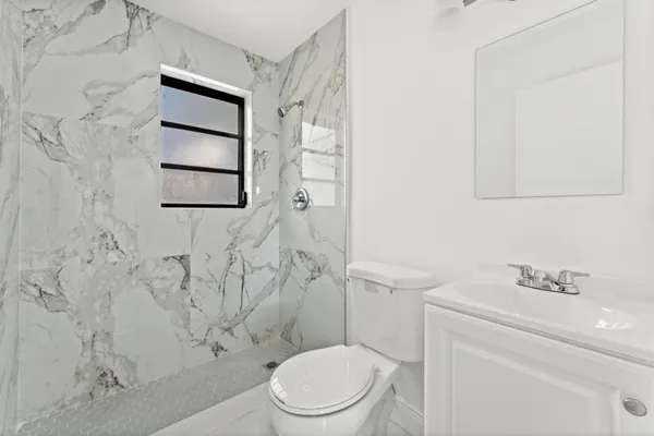 $2,800 | 230 Southwest 13th Avenue, Delray Beach, FL 33444
